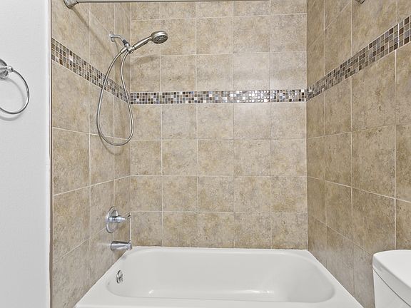3rd image of 6548 Swissco Dr #1-612-1