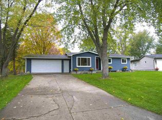 7169 Partridge Dr, Flushing, MI 48433