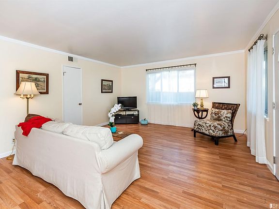 2nd image of 1612 Marina Ct Unit A
