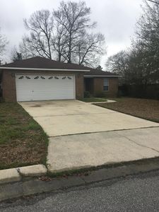 331 Twisted Oak Dr, Cantonment, FL, 32533