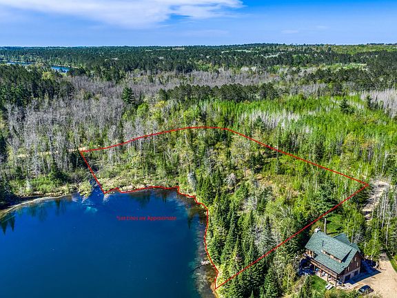 3rd image of S Thunder Lake Dr NE