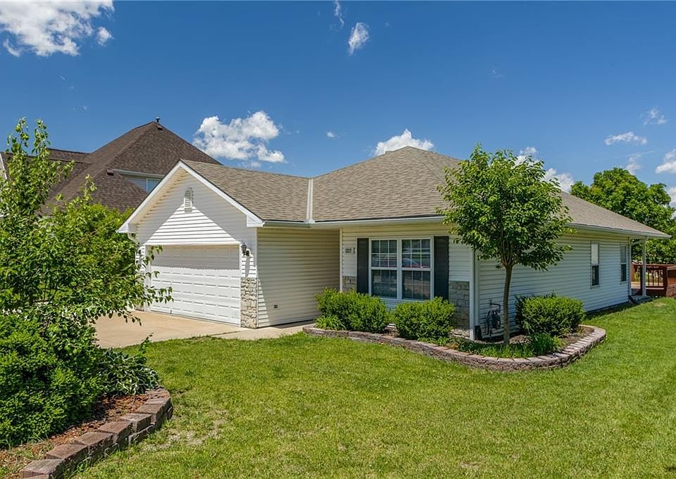 1st image of 1217 River Run Dr