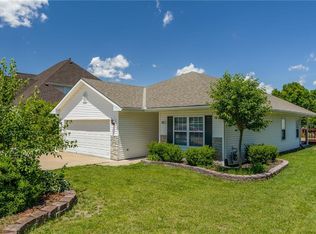 1217 River Run Dr, Platte City, MO 64079