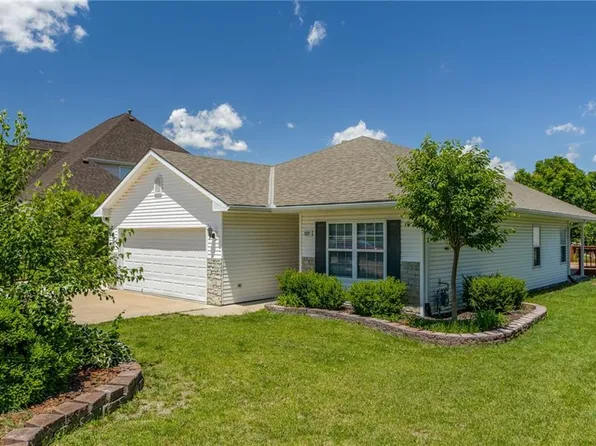 1217 River Run Dr, Platte City, MO 64079