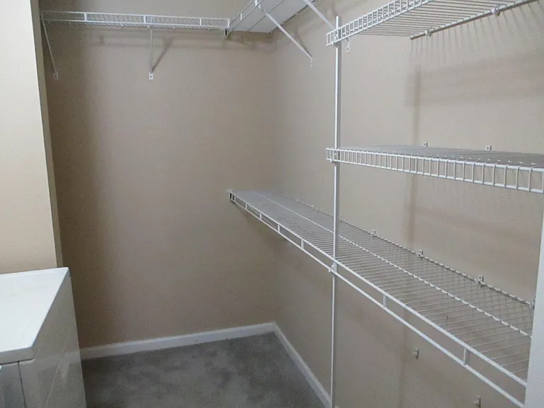 1219 Longpoint Dr — Photo 11