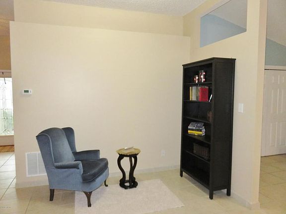 4th image of 4528 Misty Dawn Ct S