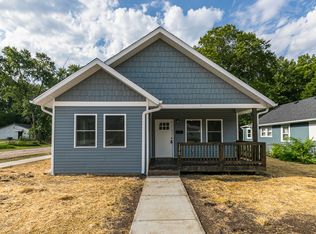 1372 E Pacific St, Springfield, MO 65803