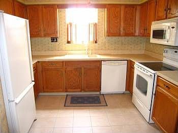 5th image of 30701 Cambridge Ct W #3