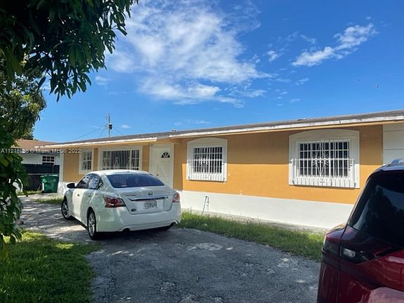 4th image of 17901 NW 52nd Ave