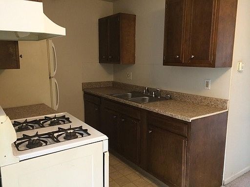 4th image of 1333 Kendall St SE APT 126