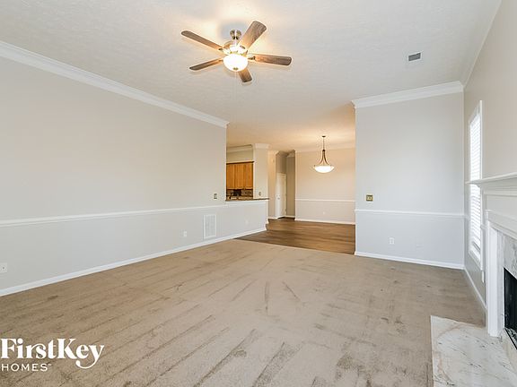 4th image of 81 Carriage Lake Dr
