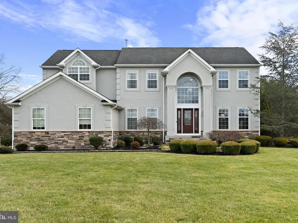 108 Danton Ln, Mullica Hill, NJ 08062