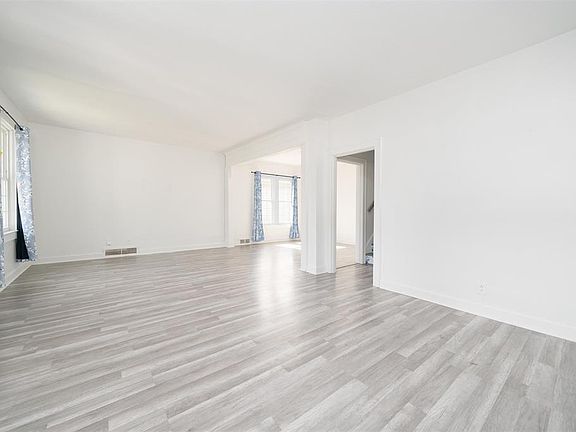 5th image of 303 E 20th St