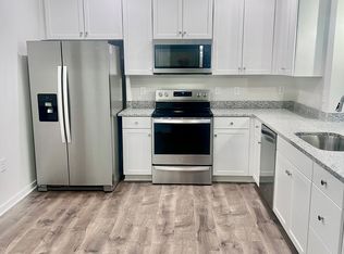 750 Mount Airy Ter NE #106, Leesburg, VA 20176