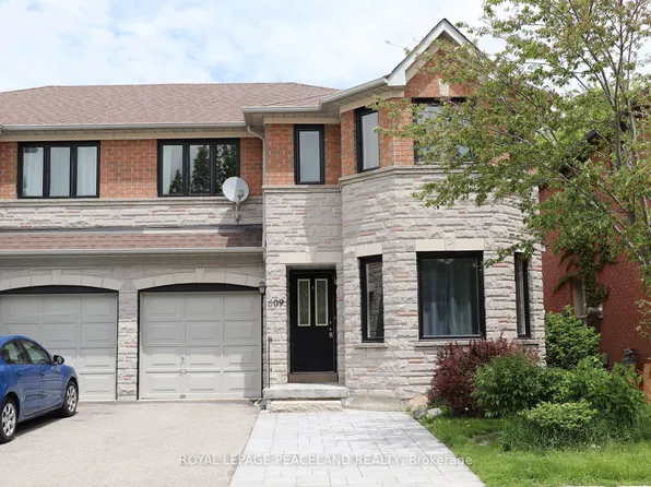 609 Walpole Cres, Newmarket, ON L3X 2B5