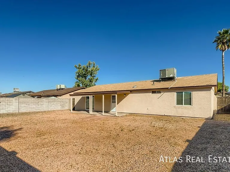 3429 E Blanche Dr — Photo 10