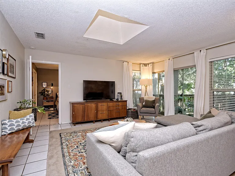 8121 Ceberry Dr #B — Photo 3