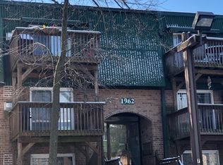 1962 Tall Oaks Dr APT 2A, Aurora, IL 60505