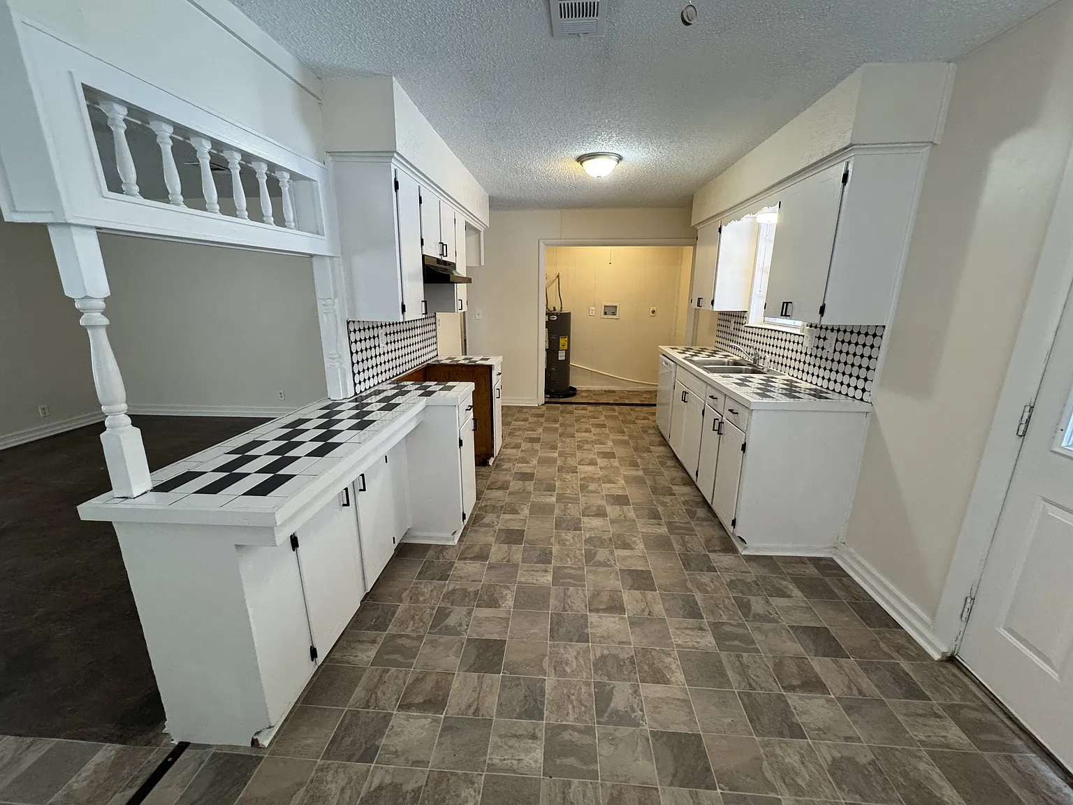 106 Joy Drive - 1 — Photo 3
