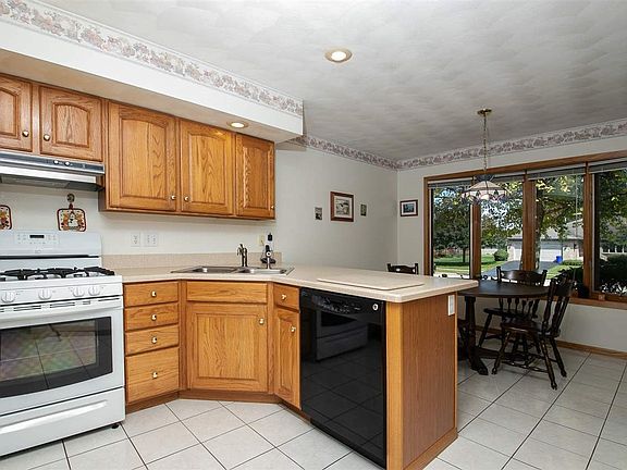 5th image of 7135 Weathered Oak Ln