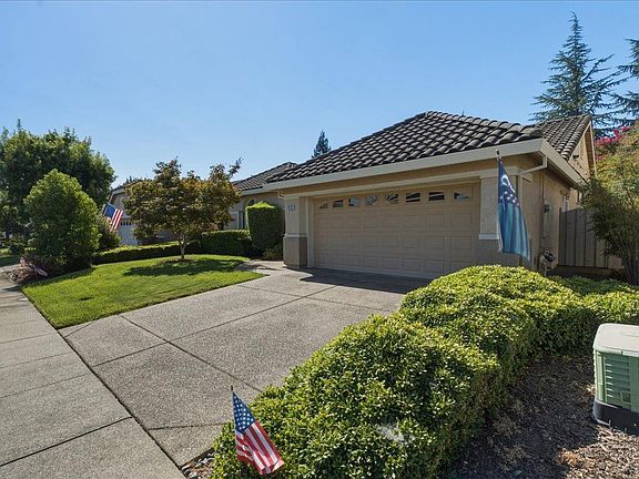 3rd image of 4232 Enchanted Cir