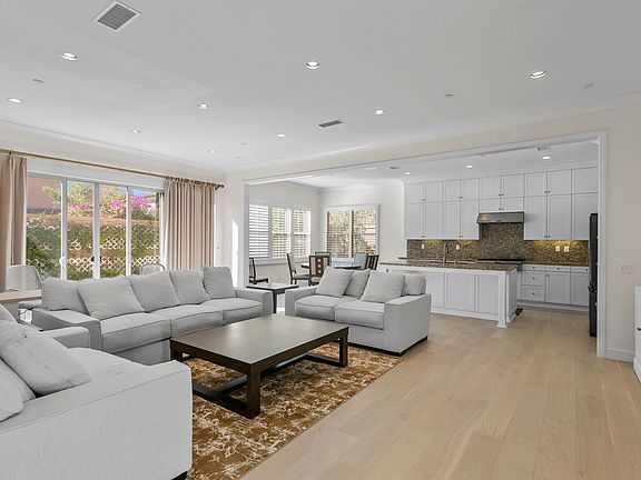 5th image of 76 Gardenhouse Way