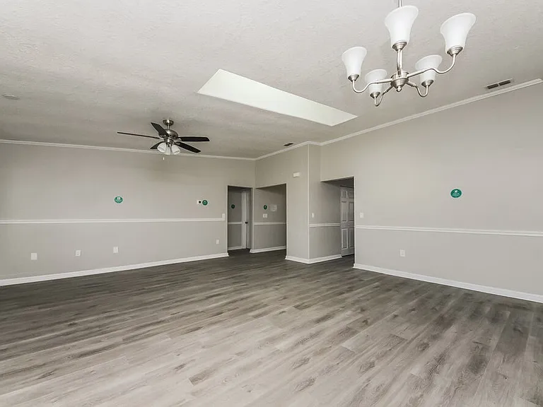 619 Heraldo Ct — Photo 5