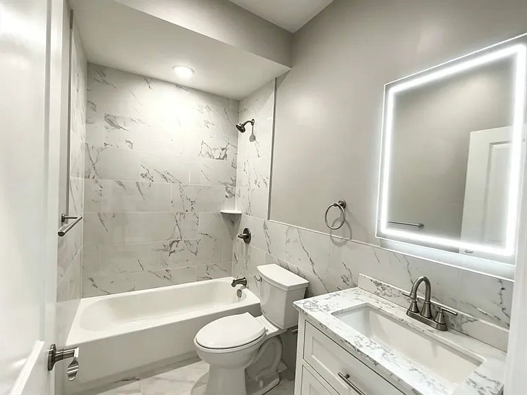 84 Chelsea St #1 — Photo 14