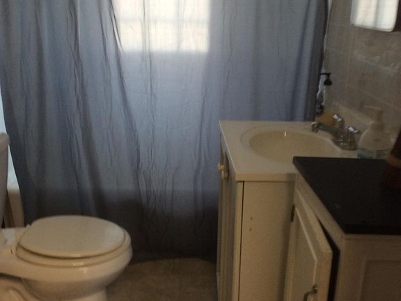5th image of 2140-2148 Indianapolis Blvd