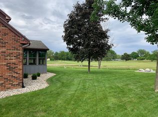 11332 Westwind Dr, Fort Wayne, IN 46845