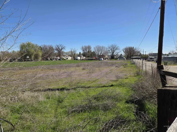 12th Ave N, Payette, ID 83661