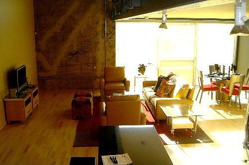 1st image of 1001 E 17th St