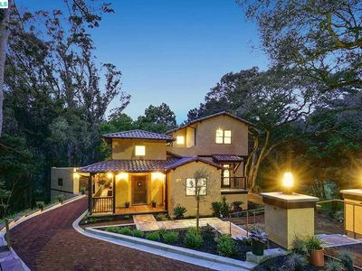 1700 Indian Way, Oakland, CA, 94611