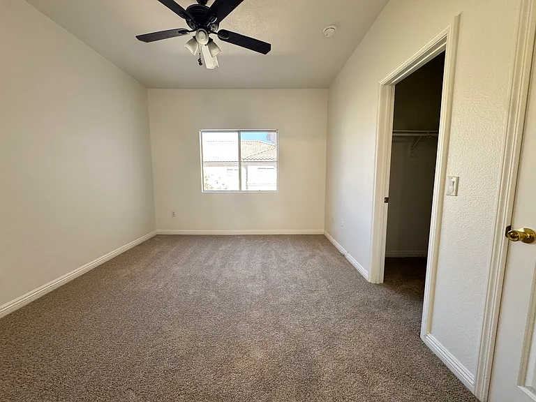 2120 Calville St #202 — Photo 11