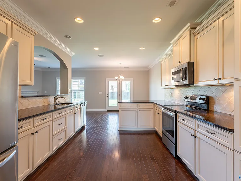 15223 Lakeside Trl — Photo 6