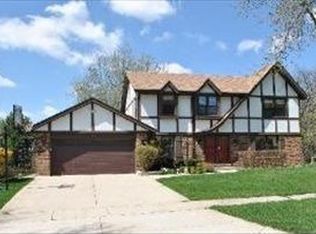 1001 Bankfield Ct, Naperville, IL 60540