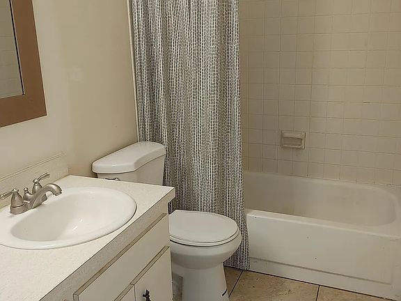 2nd image of 4820 1st St N #1