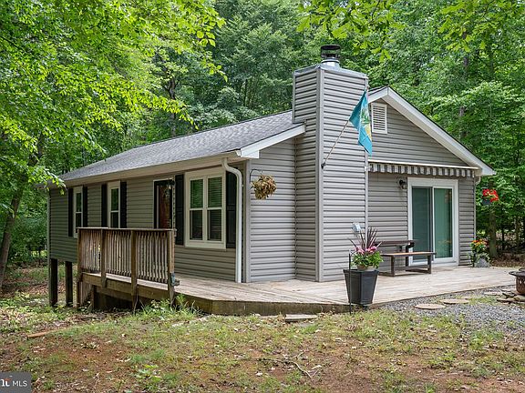 2nd image of 562 Lake Anna Dr