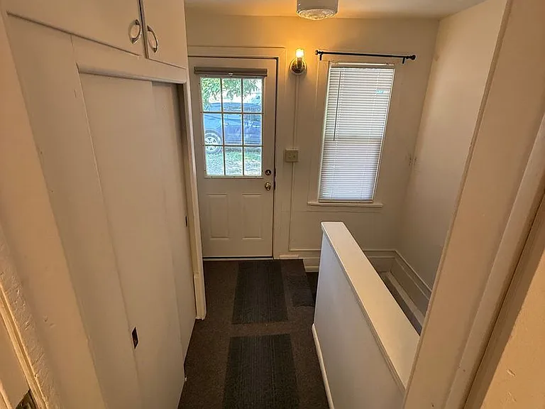 313 S 8th St — Photo 12