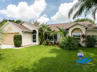 128 Heavenwood Ct, Davenport, FL 33837