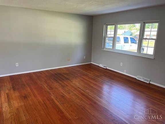 4th image of 428 Cranewood Dr