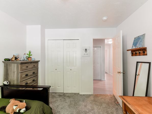 801 Conestoga Dr