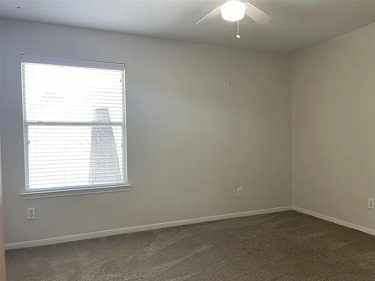 6411 Virginia Fields Dr — Photo 25