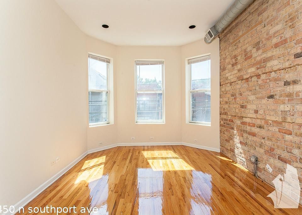 1st image of 2450 N Southport Ave #817