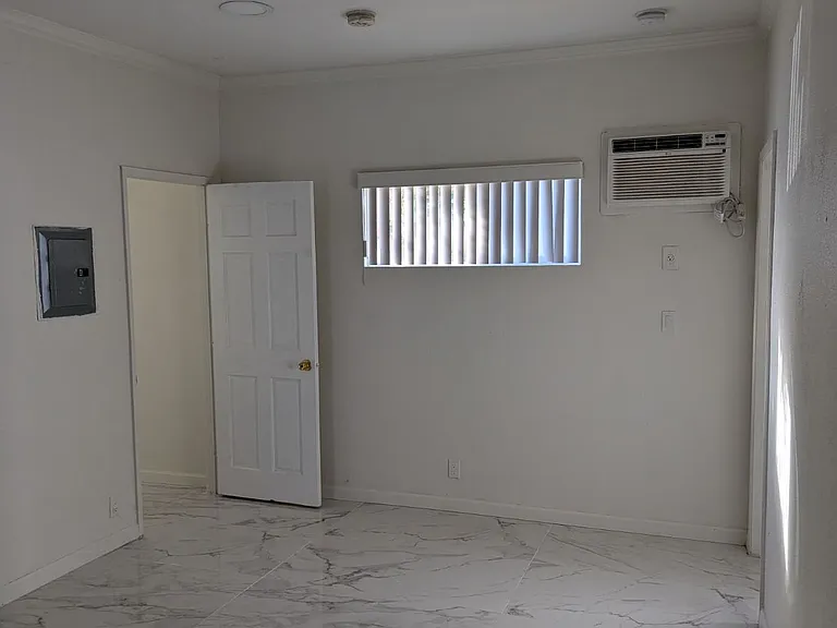 2230 E Ocean Blvd #19 — Photo 7