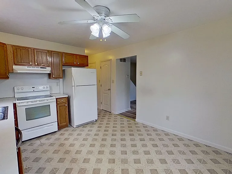 214 Craigdan Dr — Photo 4