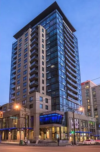 177 Robson St #907