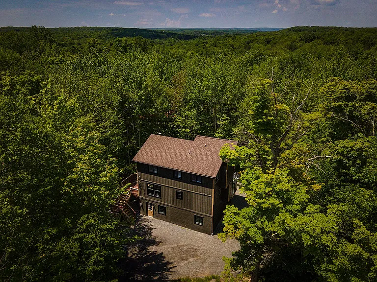 1678 Windemere Ln — Photo 4