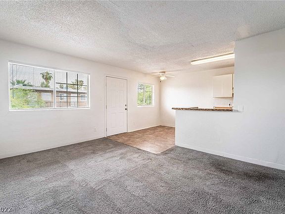 5th image of 2304 Sunrise Ave #9