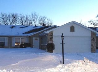 489 W 77th Ave, Merrillville, IN 46410